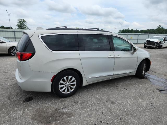 2C4RC1BG4HR635965 - 2017 CHRYSLER PACIFICA TOURING L CREAM photo 3