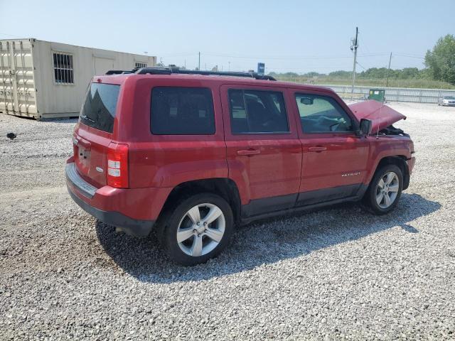 1C4NJPFB7ED853810 - 2014 JEEP PATRIOT LATITUDE RED photo 3