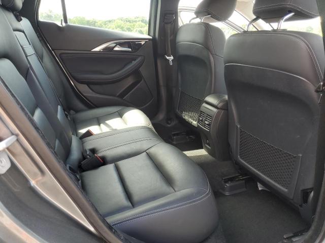 SJKCH5CP5HA035003 - 2017 INFINITI QX30 BASE 银色 照片 10