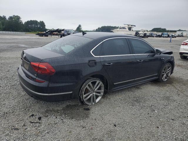 1VWDT7A31HC010702 - 2017 VOLKSWAGEN PASSAT R-LINE შავი ფოტო 3