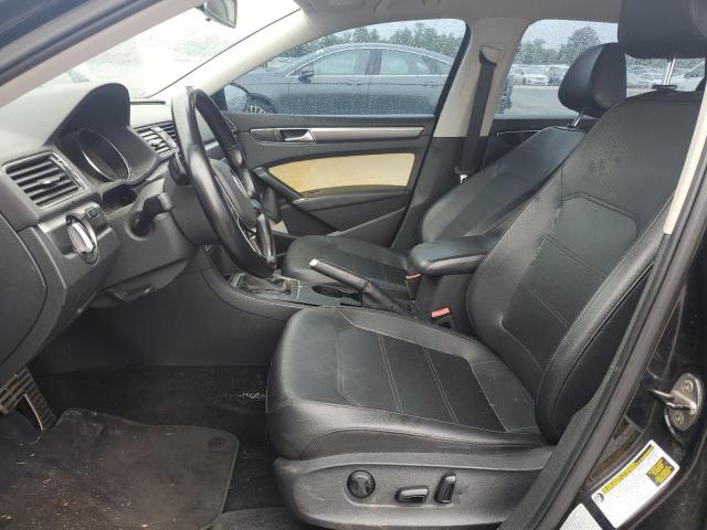 1VWDT7A31HC010702 - 2017 VOLKSWAGEN PASSAT R-LINE შავი ფოტო 7