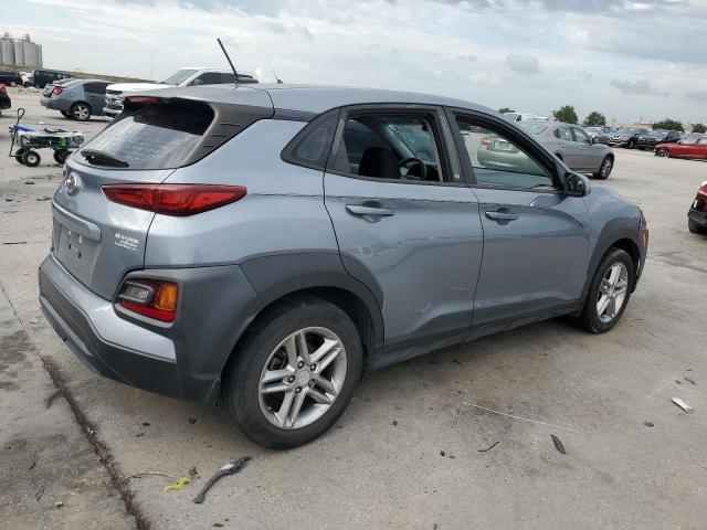 KM8K12AA1JU127466 - 2018 HYUNDAI KONA SE GRAY photo 3