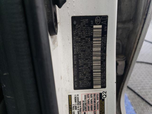 2T1KR32EX5C427756 - 2005 TOYOTA COROLLA MA XR WHITE photo 13