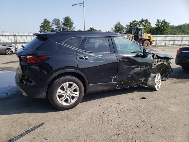 3GNKBCR42MS564796 - 2021 CHEVROLET BLAZER 2LT BLACK photo 3