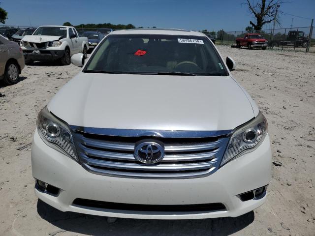 4T1BK3DB9BU384495 - 2011 TOYOTA AVALON BASE 白色 照片 5