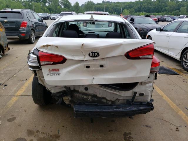 3KPFK4A79HE072356 - 2017 KIA FORTE LX WHITE photo 6