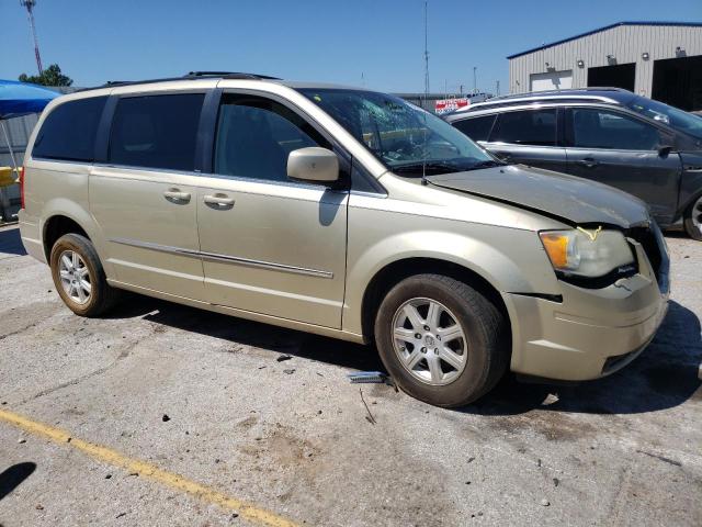 2A4RR5D18AR305258 - 2010 CHRYSLER TOWN & COU TOURING GOLD photo 4