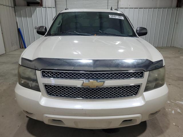 3GNVKGE06AG151981 - 2010 CHEVROLET AVALANCHE LTZ WHITE photo 5