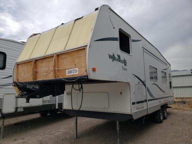 1ED2S272924278676 - 2002 FLEETWOOD TRAILER WHITE photo 2