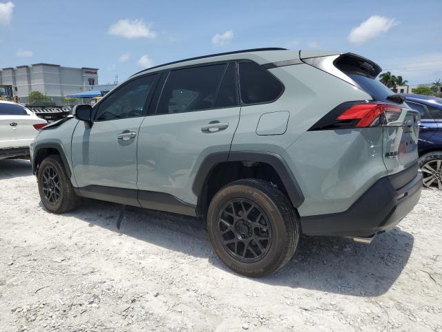 2T3W1RFV5PW258454 - 2023 TOYOTA RAV4 XLE GREEN photo 2