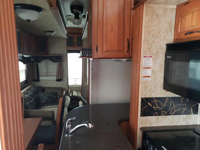 4YDF34028B4702392 - 2011 KEYSTONE MONTANA WHITE photo 5