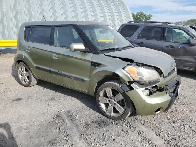 KNDJT2A26A7193772 - 2010 KIA SOUL + GREEN photo 4