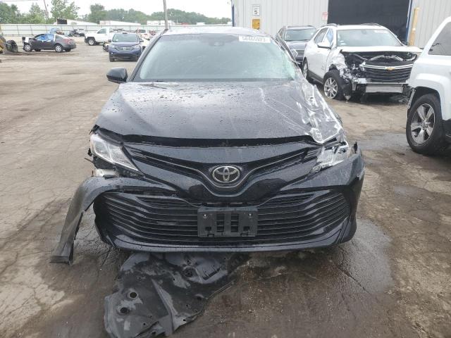 4T1B11HK5JU070004 - 2018 TOYOTA CAMRY L BLACK photo 5