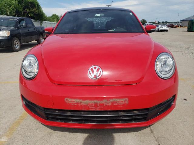 3VWJX7ATXCM658568 - 2012 VOLKSWAGEN BEETLE RED photo 5