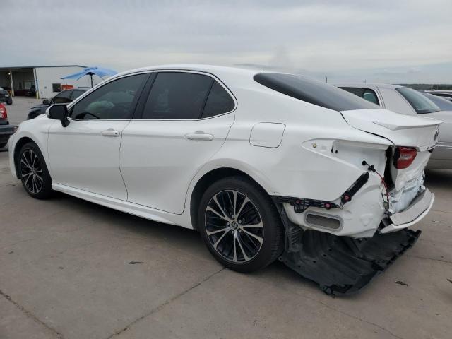 JTNB11HK7J3021604 - 2018 TOYOTA CAMRY L WHITE photo 2