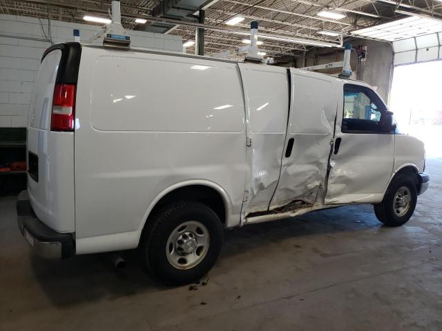 1GCZGTCG4F1246758 - 2015 CHEVROLET EXPRESS G3 WHITE photo 3