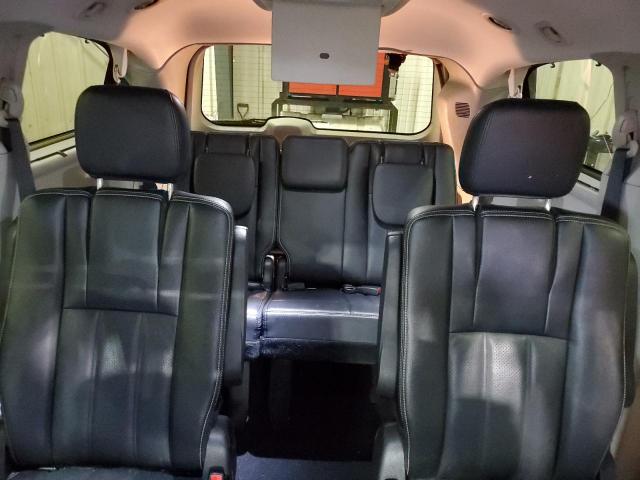 2C4RC1CG7FR529439 - 2015 CHRYSLER TOWN & COU TOURING L SILVER photo 10