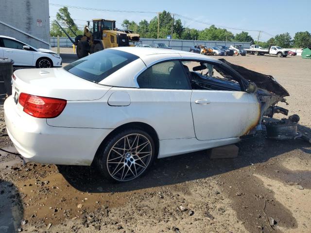 WBADW7C5XBE544072 - 2011 BMW 328 I SULEV WHITE photo 3