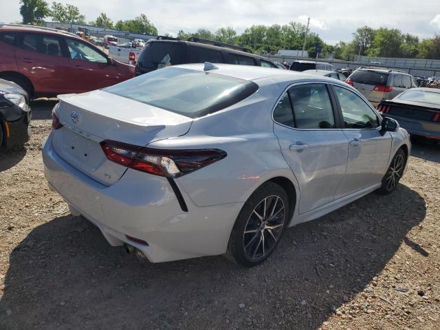 4T1G11AK5PU130629 - 2023 TOYOTA CAMRY SE NIGHT SHADE WHITE photo 3