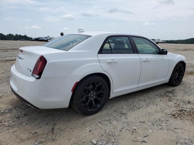 2C3CCABG3KH601104 - 2019 CHRYSLER 300 S WHITE photo 3