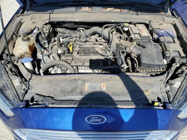 3FA6P0HD8GR305002 - 2016 FORD FUSION SE BLUE photo 11