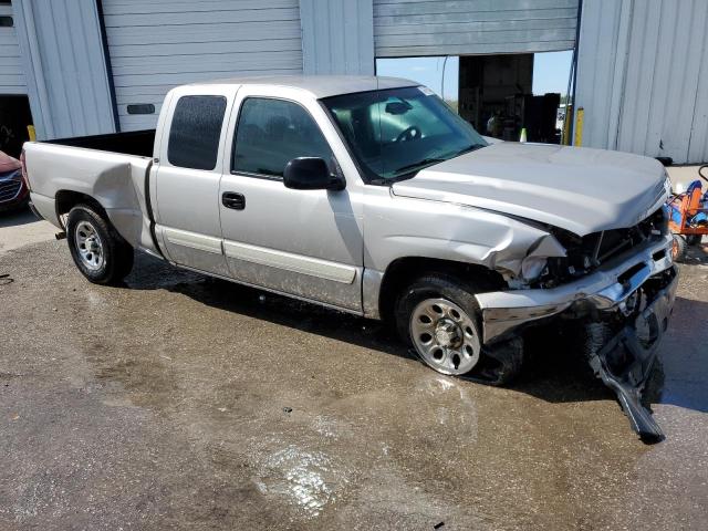 1GCEC19V66Z135067 - 2006 CHEVROLET SILVERADO C1500 SILVER photo 4