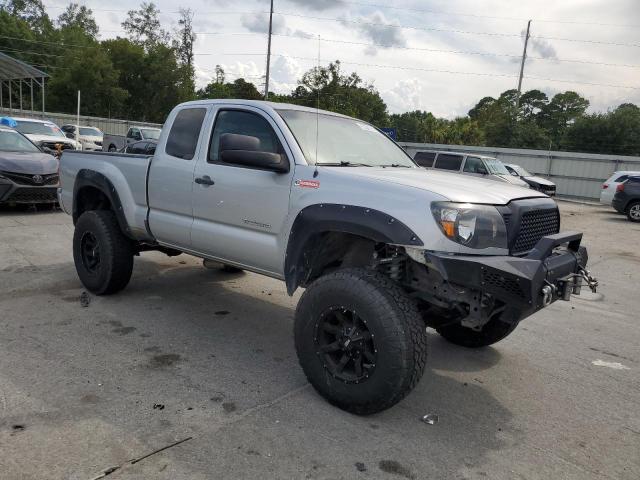 5TETU62N37Z364839 - 2007 TOYOTA TACOMA PRERUNNER ACCESS CAB SILVER photo 4