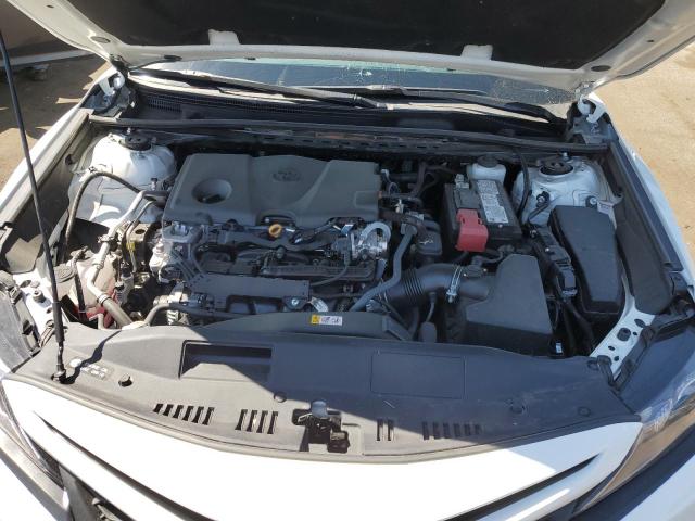 4T1S11AK8RU200296 - 2024 TOYOTA CAMRY SE NIGHT SHADE WHITE photo 11