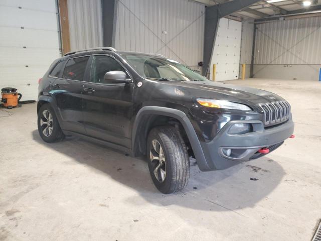 1C4PJMBS4GW267375 - 2016 JEEP CHEROKEE TRAILHAWK BLACK photo 4