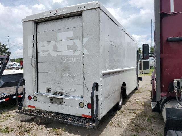 4UZAAPBW23CK82569 - 2003 FREIGHTLINER CHASSIS M LINE WALK-IN VAN WHITE photo 3