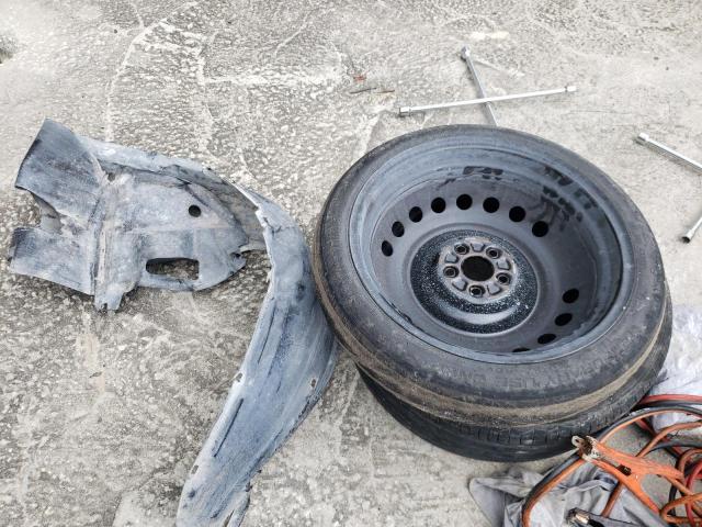 2T1KR32E95C428137 - 2005 TOYOTA COROLLA MA XR WHITE photo 12