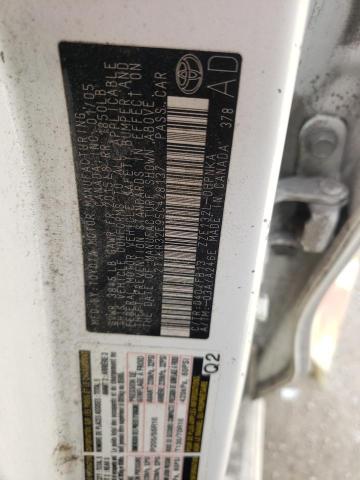 2T1KR32E95C428137 - 2005 TOYOTA COROLLA MA XR WHITE photo 13