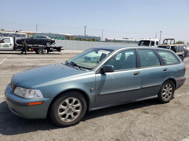 YV1VW29522F852598 - 2002 VOLVO V40 1.9T TEAL photo 1