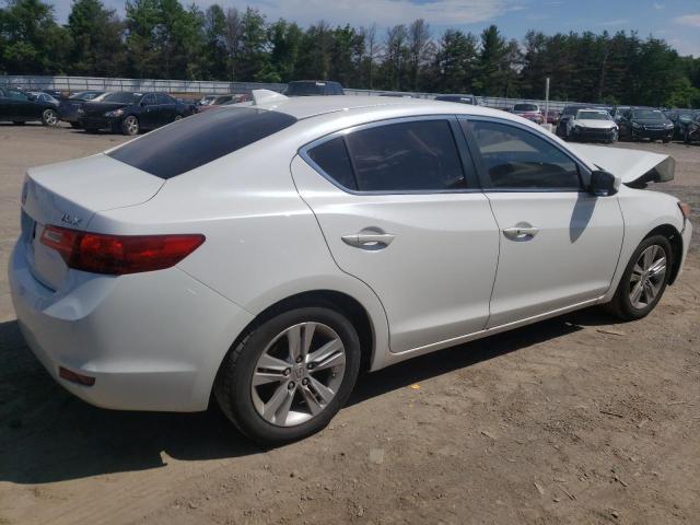 19VDE1F33DE020663 - 2013 ACURA ILX 20 WHITE photo 3