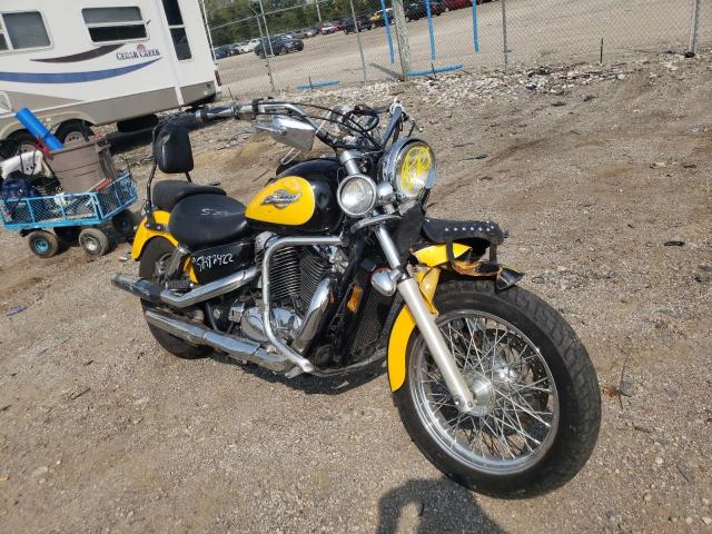 1HFSC3203VA201283 - 1997 HONDA VT1100 C2 TWO TONE photo 1