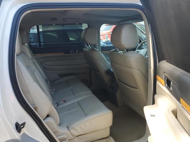 2LMHJ5AT9CBL50204 - 2012 LINCOLN MKT WHITE photo 11