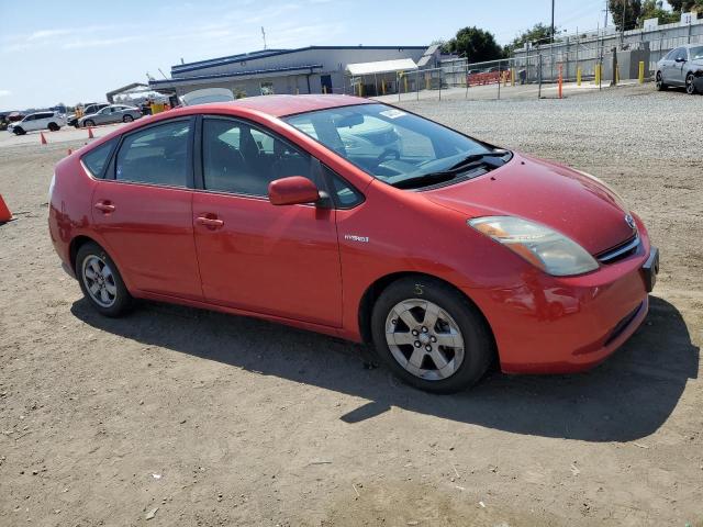 JTDKB20UX87736075 - 2008 TOYOTA PRIUS RED photo 4