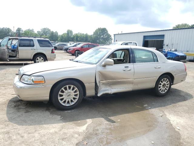 1LNHM81W03Y620258 - 2003 LINCOLN TOWN CAR EXECUTIVE Թուխ լուսանկար 1