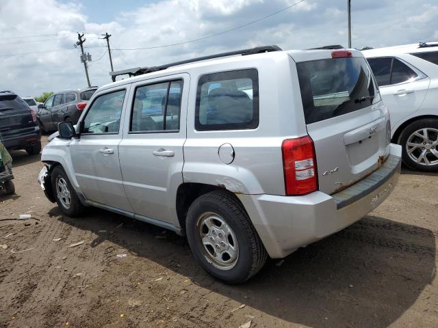 1J4NF2GB3AD549025 - 2010 JEEP PATRIOT SPORT SILVER photo 2