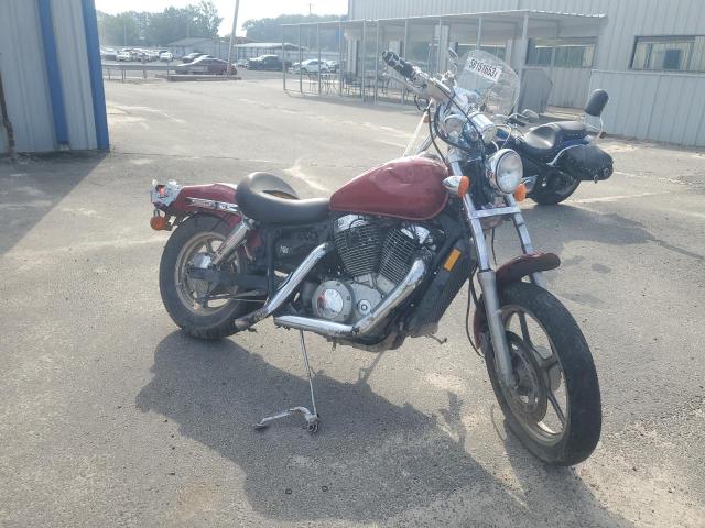 1HFSC18002A603530 - 2002 HONDA VT1100 C RED photo 1