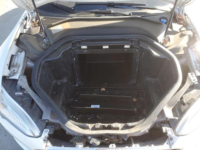 5YJSA1H17EFP34250 - 2014 TESLA MODEL S 白色 照片 11
