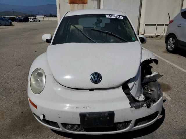 3VWPG3AG0AM012913 - 2010 VOLKSWAGEN NEW BEETLE WHITE photo 5