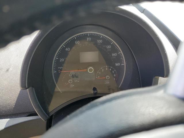 3VWPG3AG0AM012913 - 2010 VOLKSWAGEN NEW BEETLE WHITE photo 9