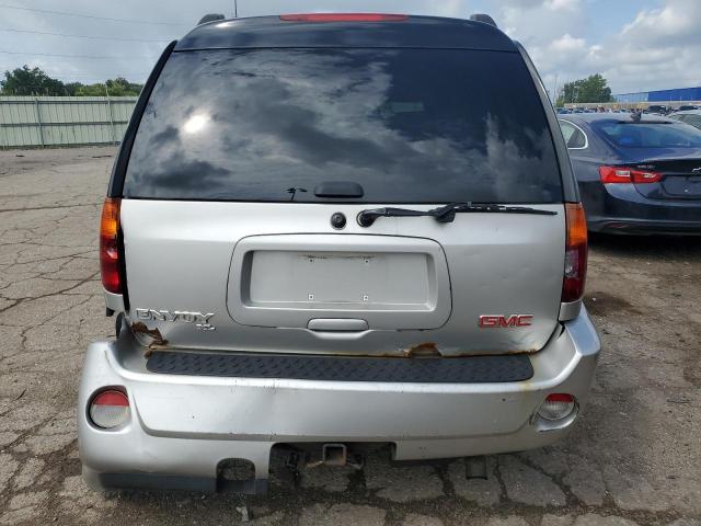 1GKET66M256188605 - 2005 GMC ENVOY DENALI XL SILVER photo 6