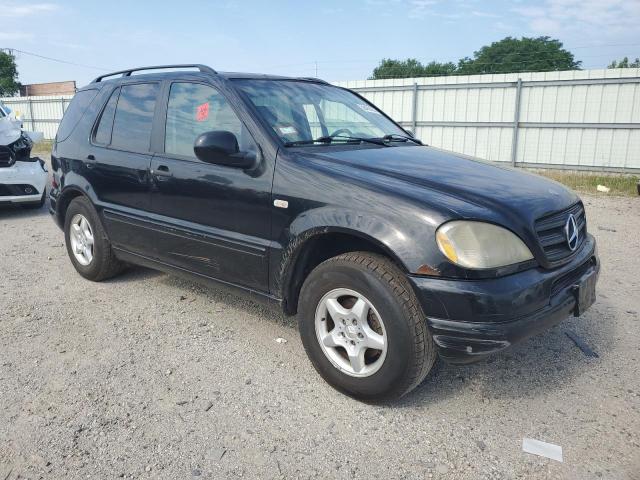 4JGAB54E01A253697 - 2001 MERCEDES-BENZ ML 320 BLACK photo 4