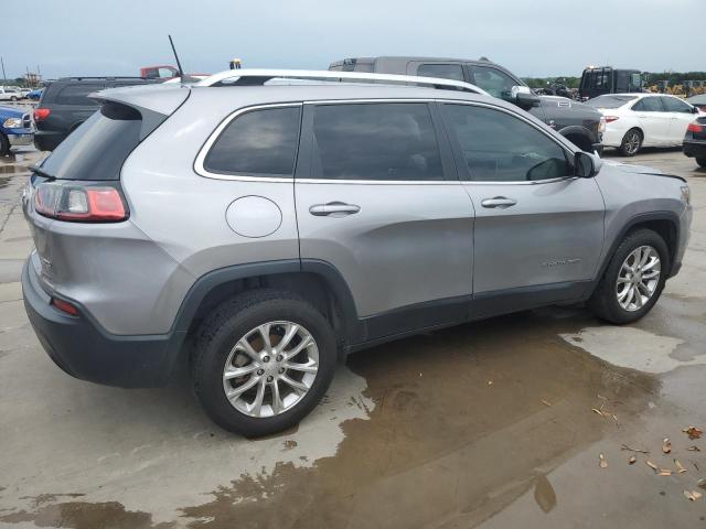 1C4PJLCB9KD175613 - 2019 JEEP CHEROKEE LATITUDE SILVER photo 3