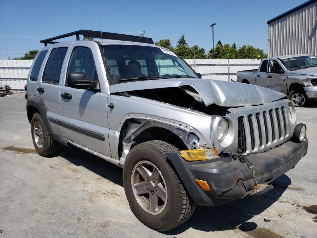 1J4GL38K26W145229 - 2006 JEEP LIBERTY RENEGADE SILVER photo 4
