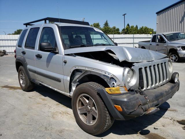 1J4GL38K26W145229 - 2006 JEEP LIBERTY RENEGADE SILVER photo 4