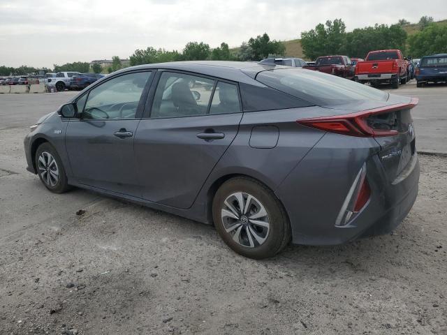 JTDKARFP9J3080218 - 2018 TOYOTA PRIUS PRIM GRAY photo 2