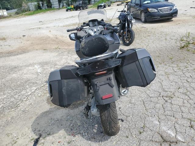 WB10A1305EZ190621 - 2014 BMW R1200 RT GRAY photo 4